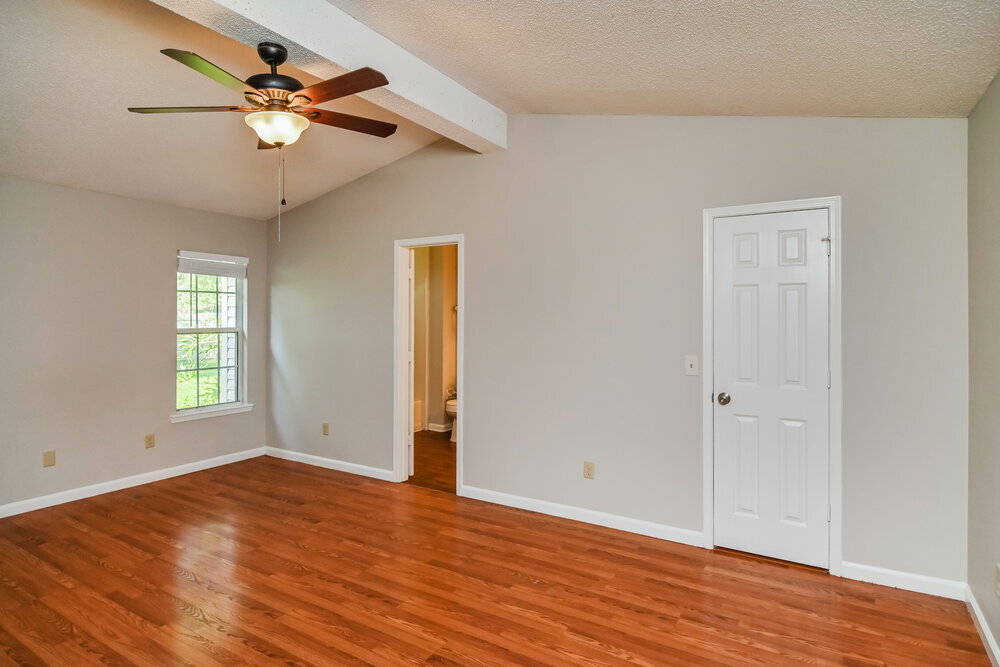 Building Photo - 4359 Hollygate Dr