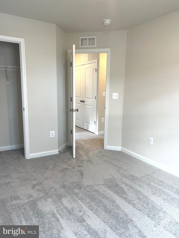 Building Photo - 342 Watercourse Dr