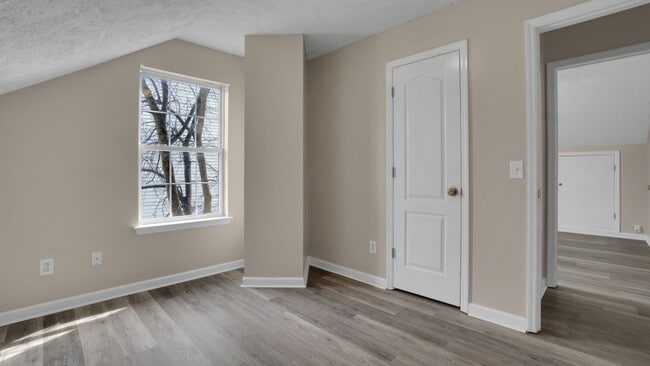 Building Photo - 1452 Middleborough Ct