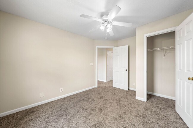 Building Photo - Kingsbury Drive-936A