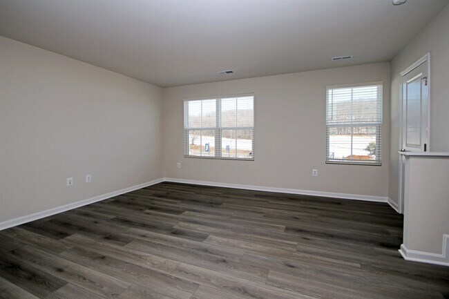 Building Photo - 2878 Orchard Ln