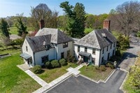 Building Photo - 203 Store Hill Rd