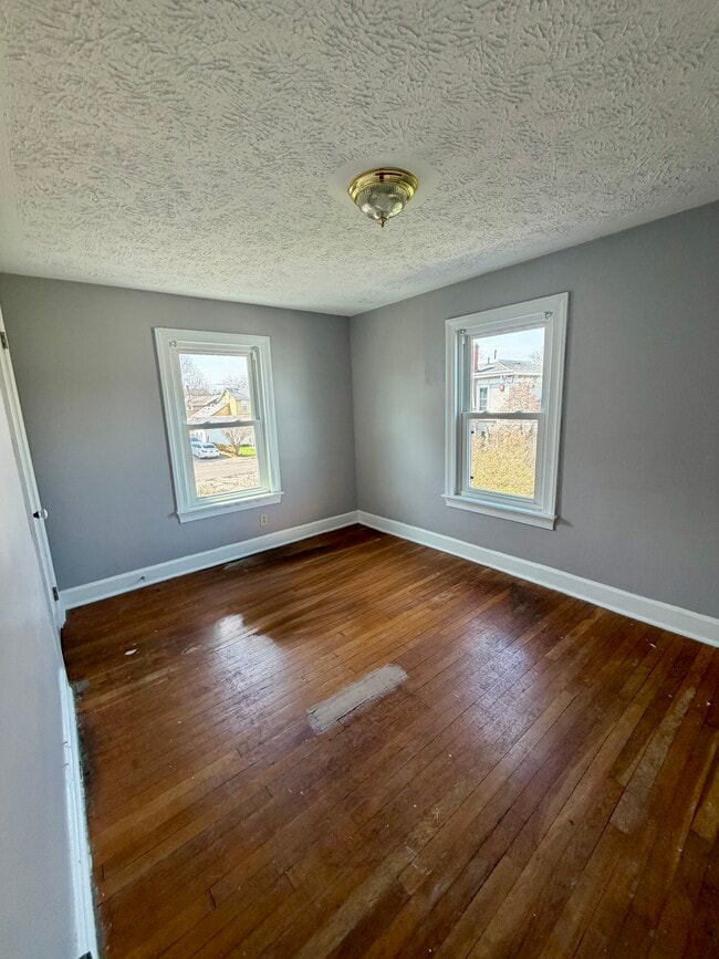 Building Photo - 306-310 Washington