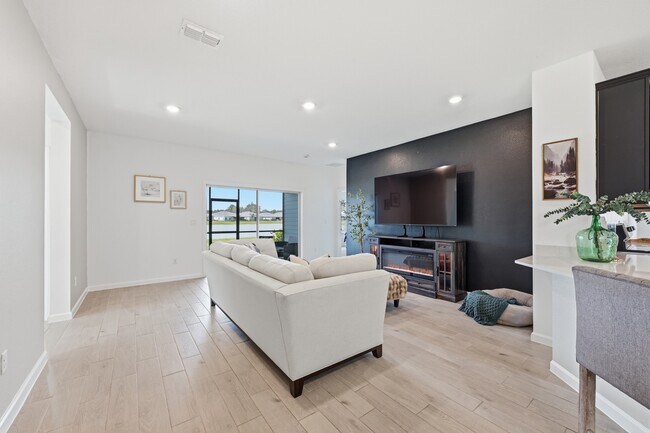 Building Photo - 85645 Stonehurst Pkwy