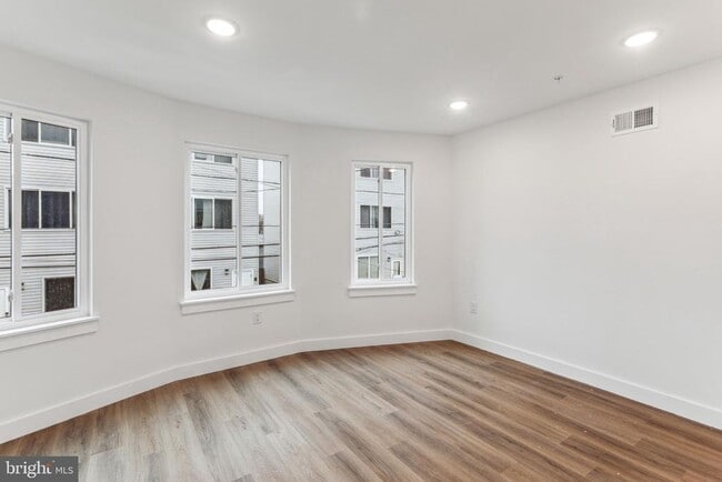 Building Photo - 2023 N Reese St