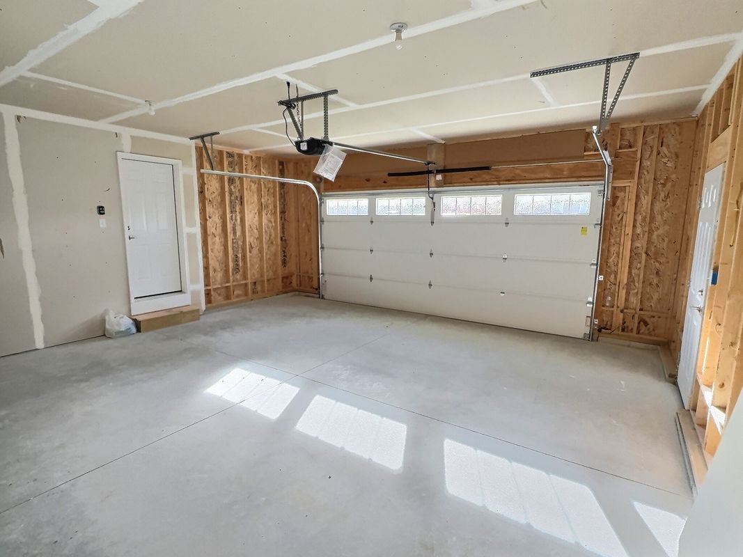 Building Photo - 1510 Wedgewood Dr