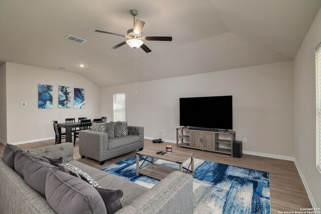 Building Photo - 7043 Diamond Vly