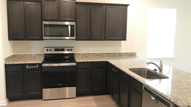 Building Photo - 20731 Solstice Point Dr