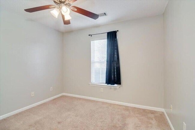 Building Photo - 3013 Abba Dr