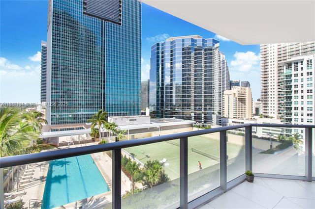 Building Photo - 1300 Brickell Bay Dr