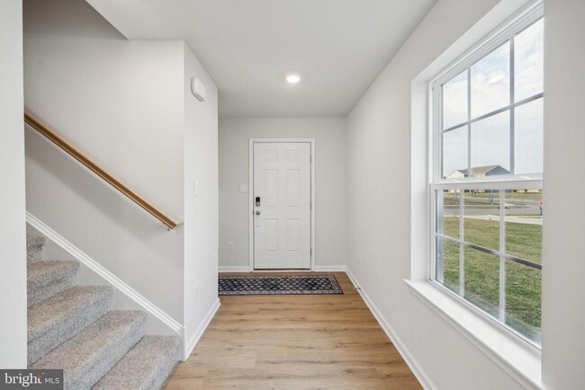 Building Photo - 107 Malibu Dr