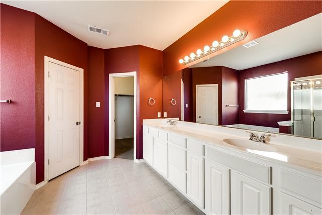 Building Photo - 7621 Chadwick Dr
