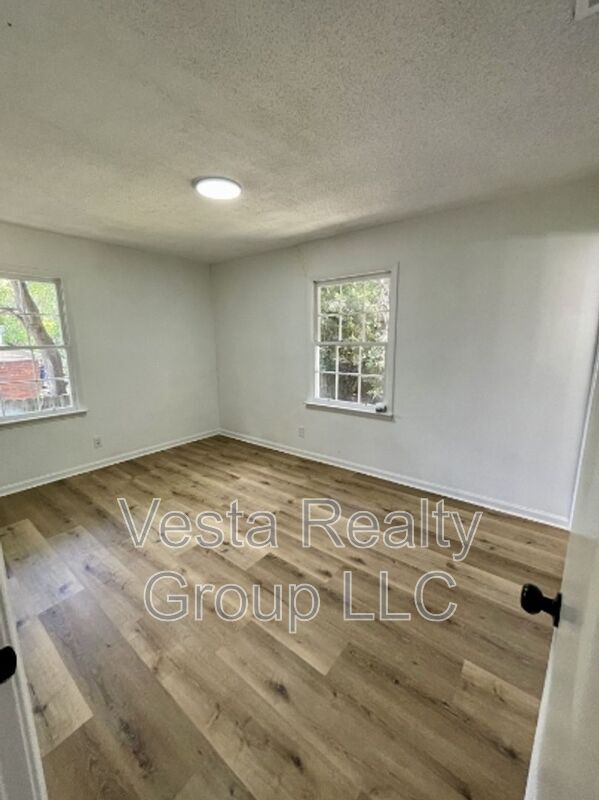 Building Photo - 1595 Winston Dr