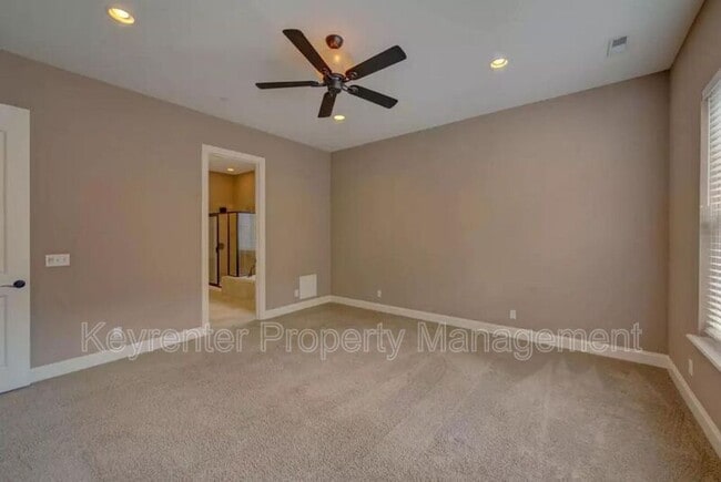 Building Photo - 6416 Cates Ave