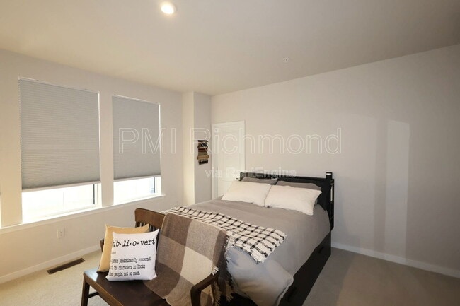 Building Photo - 2445 Ownby Ln