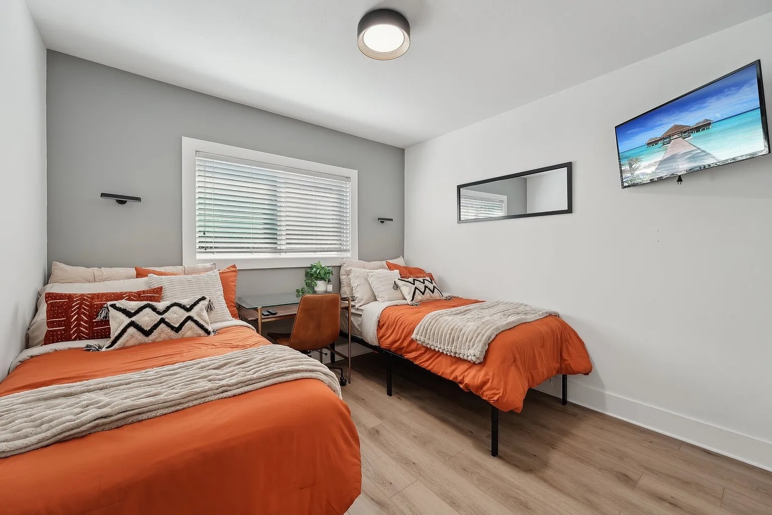 Building Photo - Room in House on Rosewood Ct