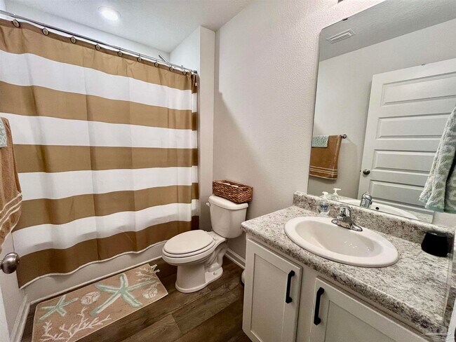 Building Photo - 5789 Guinevere Ln