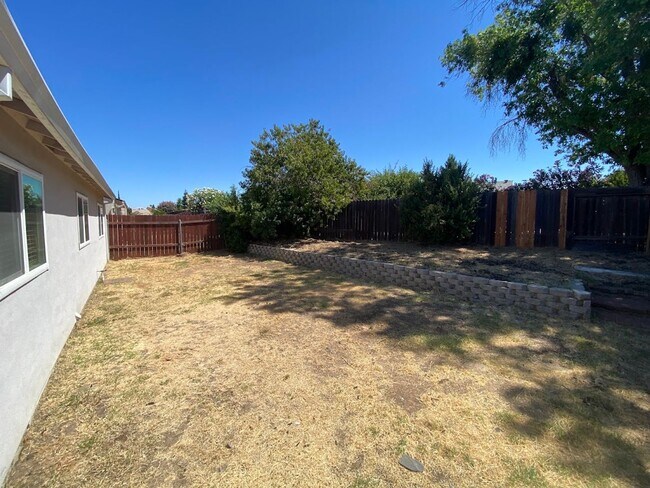 Building Photo - 4013 Andedon Cir
