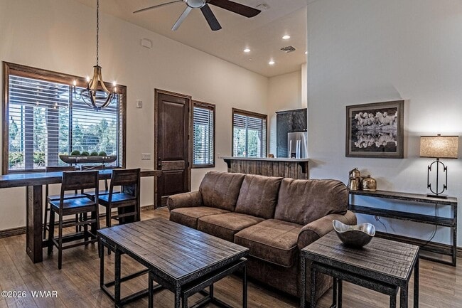 Building Photo - 3350 W Sugar Pine Way