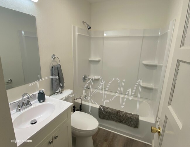 Building Photo - NOW AVAILABLE! Charming 2-bedroom in Water...