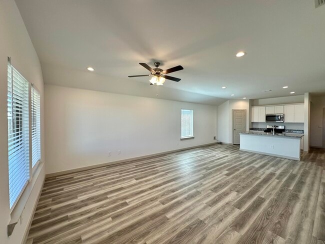 Building Photo - 2328 149th St