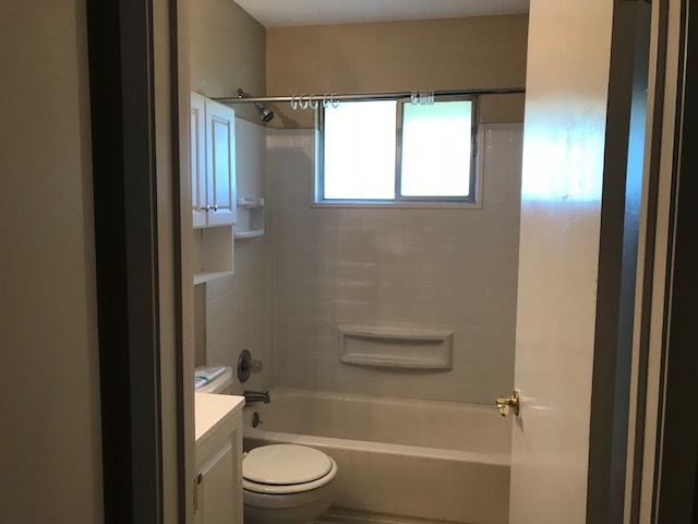 Building Photo - 1322 Topaz Way