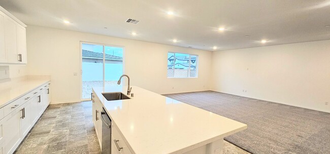 Building Photo - Rockport Ranch Beautiful Brand New Lennar ...