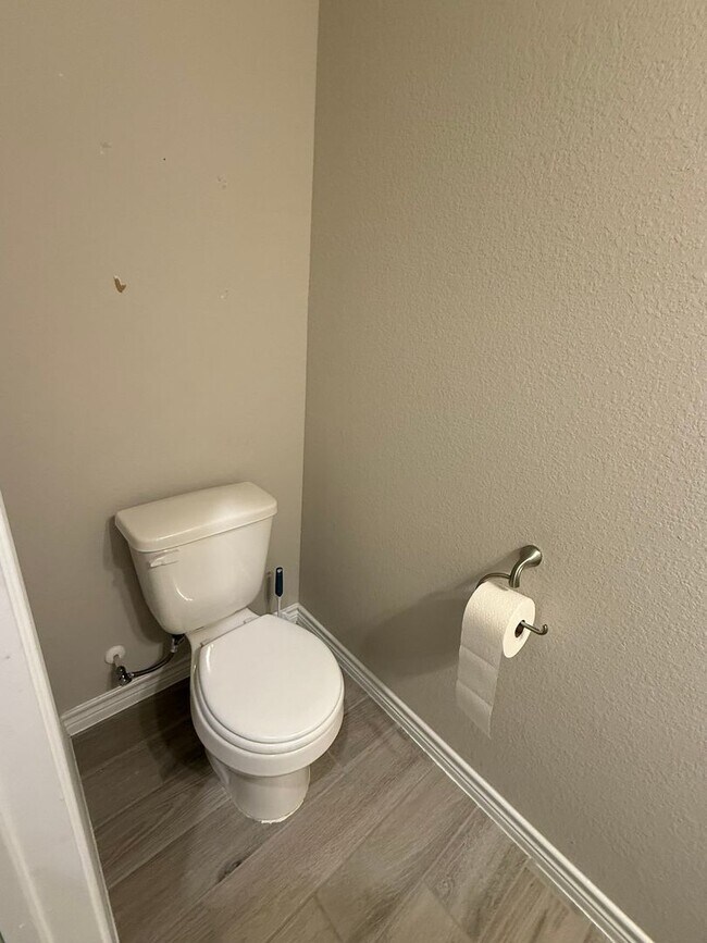 Building Photo - GORGEOUS 3-bedroom 2-bathroom home in Cedarbrook Estates!