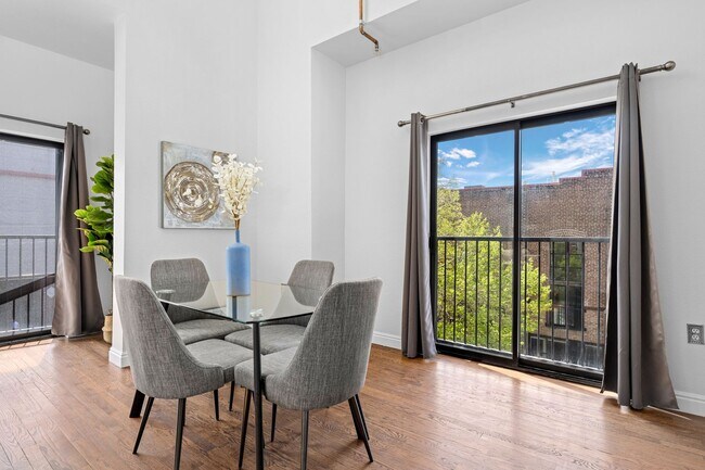 Building Photo - Top Level Condo in the Fire Clay Lofts in ...