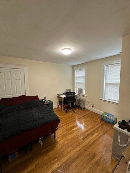 Building Photo - 58 Colborne Rd
