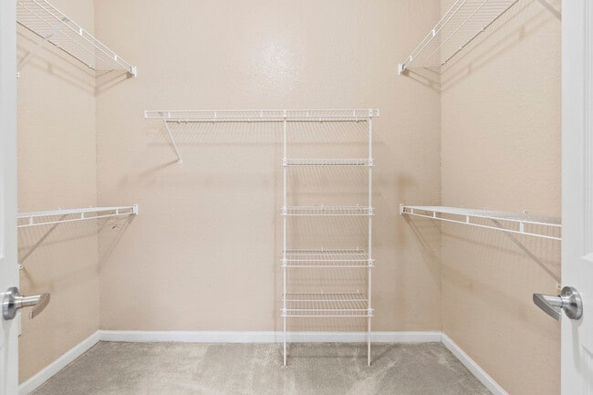 Building Photo - 8539 Gate Pky W