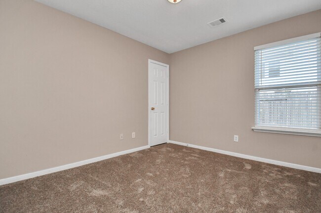 Building Photo - 4918 Jarl Ct