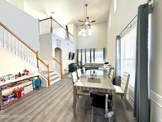 Building Photo - 14032 Saddlehill Ct