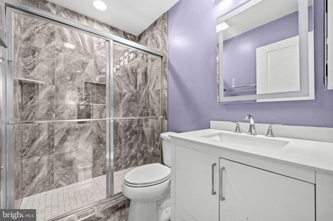 Building Photo - 4217 Kenton Cir