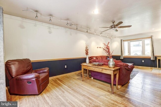 Building Photo - 119 Bosley Ave