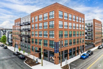 Building Photo - Commodore Old Town Manchester