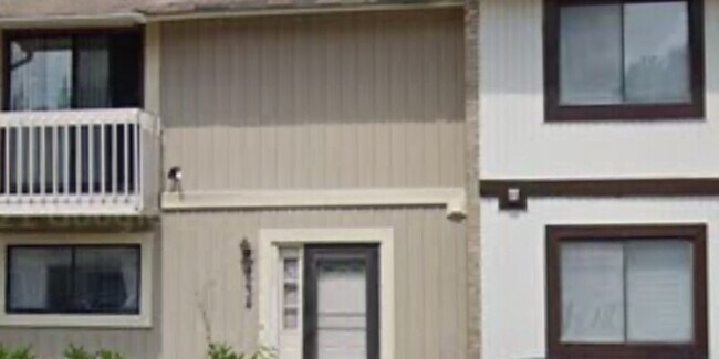 Primary Photo - Maplehurst Townhome
