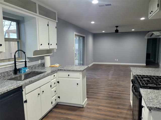 Building Photo - 812 Irwin Dr