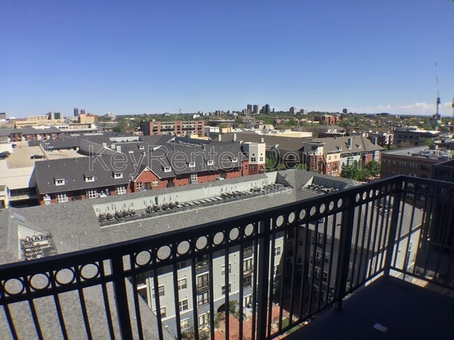 Building Photo - 1950 Logan St