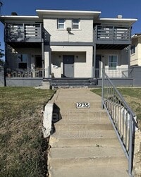 Building Photo - 2735 Purington Ave