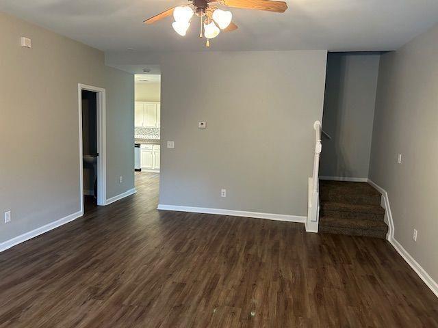 Building Photo - 6905 White Walnut Way