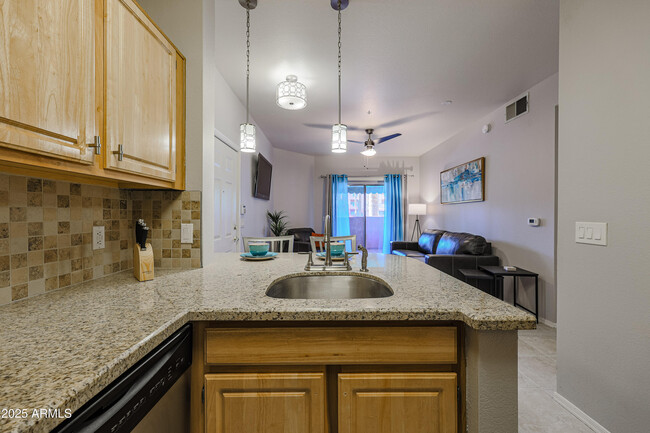 Building Photo - 14950 W Mountain View Blvd
