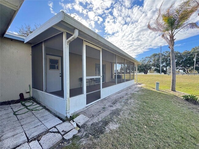 Building Photo - 383 Winter Ridge Blvd