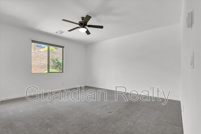 Building Photo - 755 Tallgrass St