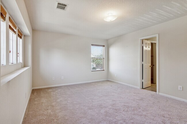 Building Photo - 20938 Fox Trot Ct