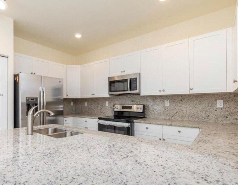 Building Photo - 10575 W 33rd Way