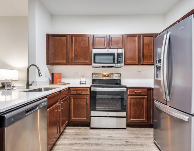Building Photo - 3194 Parkwood-333.5