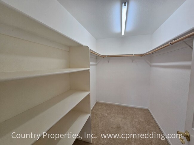 Building Photo - Back On Market! Amazing Short-Term Housing Opportunity in a Custom 4-Bedroom House!