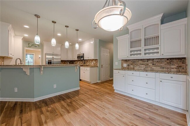 Building Photo - 461 Braidwood Walk NW