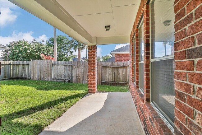 Building Photo - 15318 Bent Twig Way